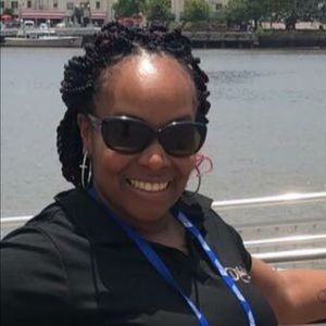 Meet your Posher, Shania